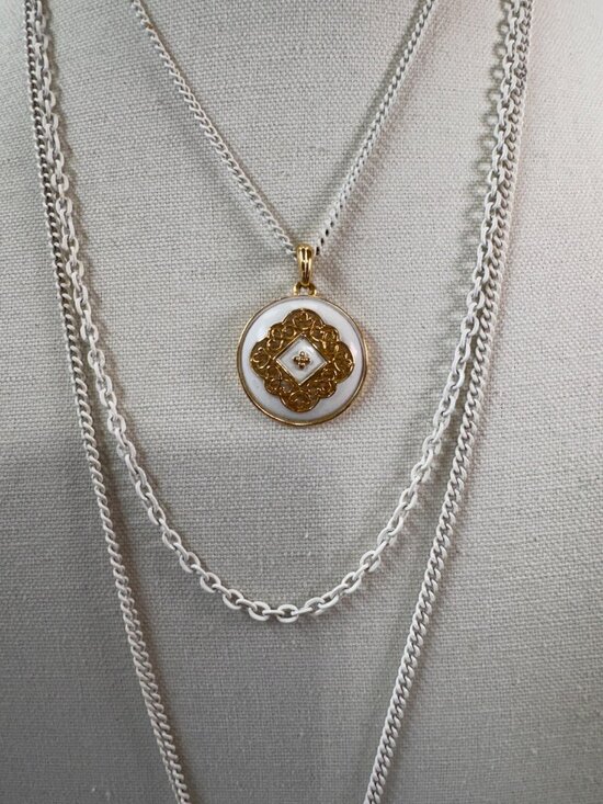 Vintage White Enamel Gold Pendant Necklace Multi Strand Chain Layered - Picture 3 of 7